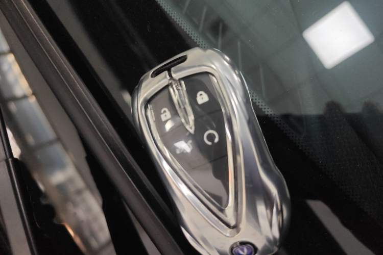 Used CHANGAN UNI-V 2024 1.5T Prestige Edition
