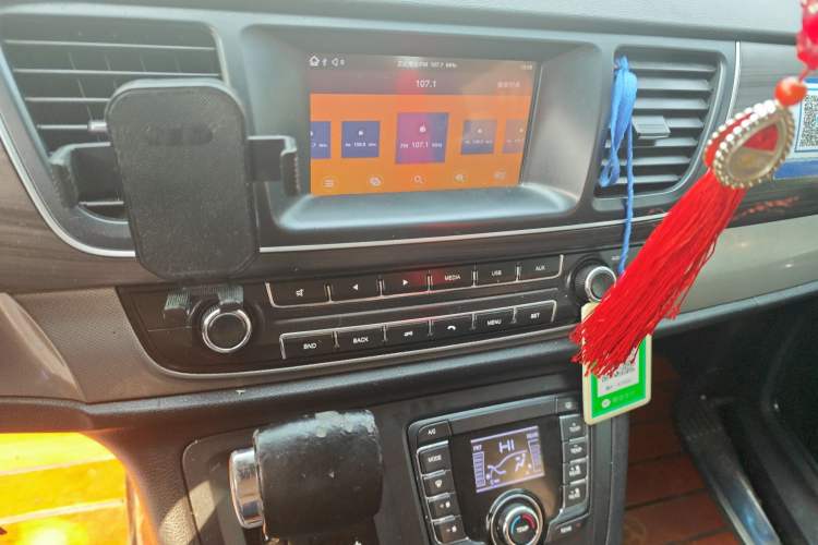 Used SAIC MAXUS G10 2019 PLUS 2.0T Automatic Elite Edition China VI Standard
