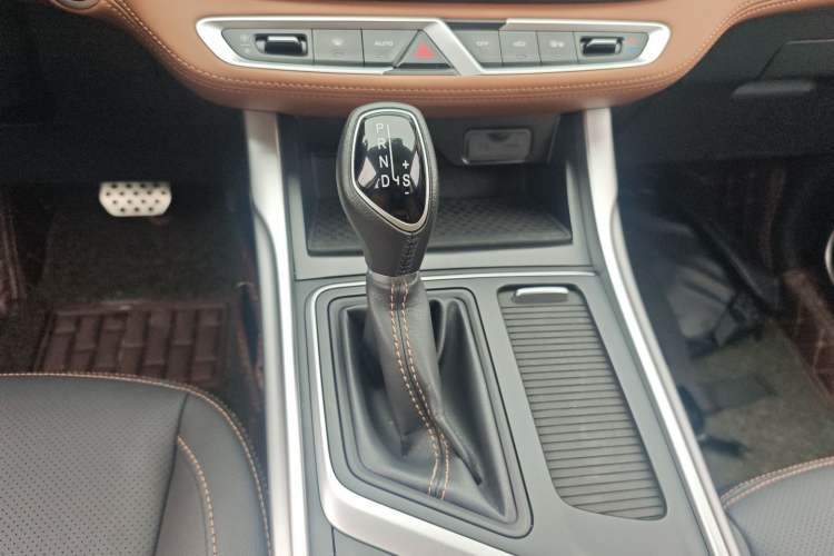 Used Geely Auto Vision X6 2018 1.4T CVT 4G Connected Flagship Edition Gear Lever