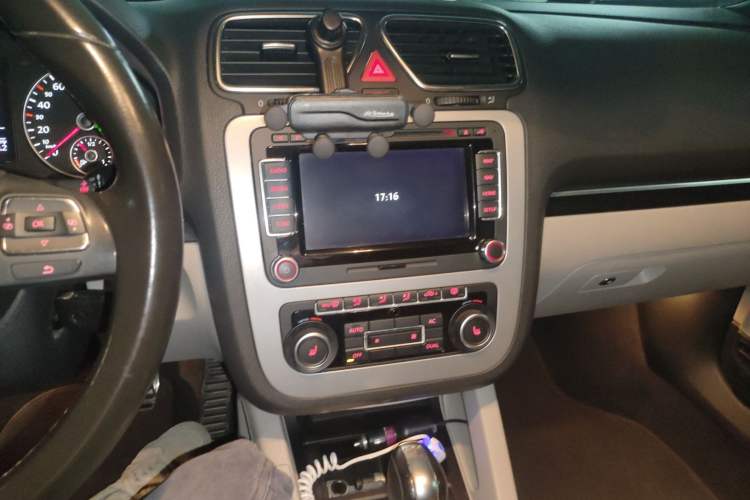 Used Volkswagen Eos 2011 2.0 TSI
