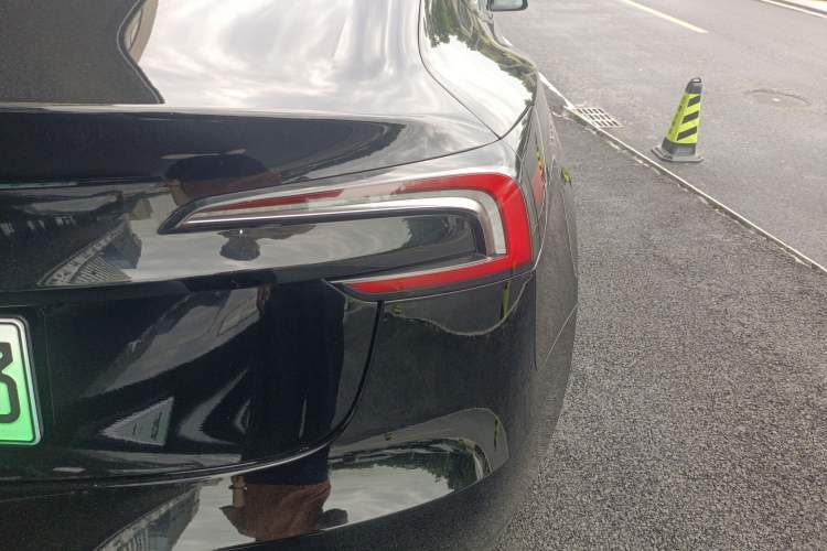 Used Tesla Model 3 2023 Rear-Wheel-Drive Version Right Rear Taillight