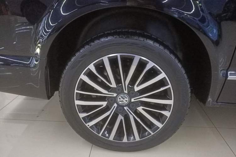 Used Volkswagen Multivan 2018 2.0 TSI 4x4 Explorer Edition 7-Seater
