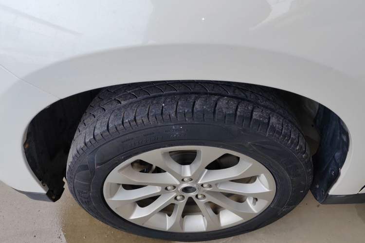 Used Haval H2 2018 Blue-Label 1.5T Dual-Clutch Two-Wheel-Drive Luxury Model Left Front Wheel Hub