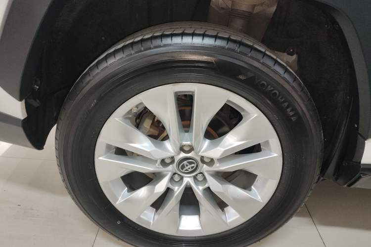 Used Toyota Wildlander 2020 2.0L CVT Two-Wheel Drive Leading Edition Exterior 3