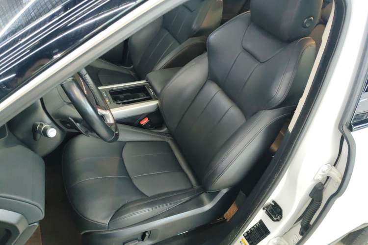 Used Land Rover Range Evoque 2016 2.0T SE Smart Glow Edition
