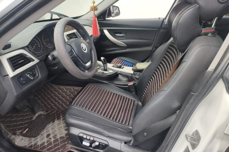 Used BMW 3 Series GT 2016 320i Fashion Model
