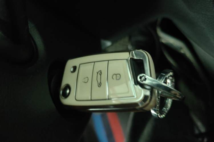 Used Volkswagen Golf 2015 1.6L Automatic Comfort Model Vehicle Key