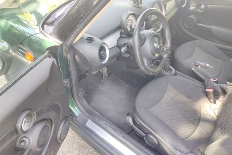Used MINI 2011 1.6L ONE