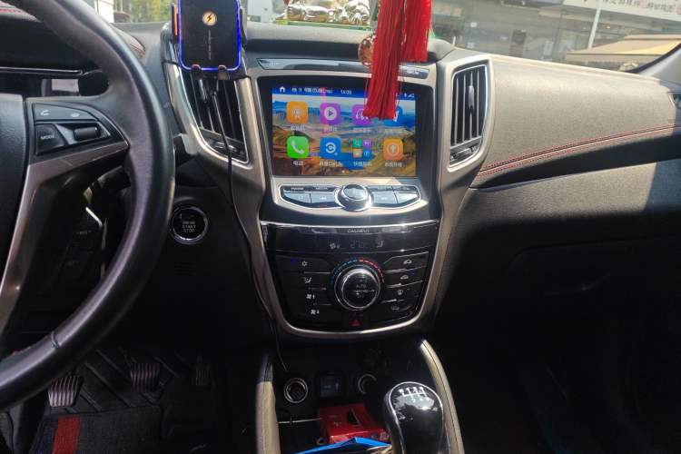 Used CHANGAN CS75 2017 Shangkui Edition 1.5T Manual Fengxiang Model