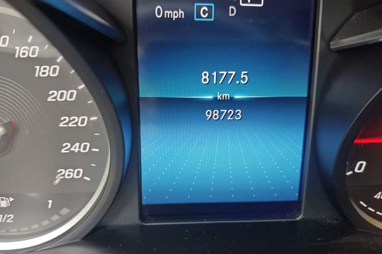 Used Mercedes-Benz C-Class 2019 C 180 L Dynamic Sports Edition Odometer Close Up