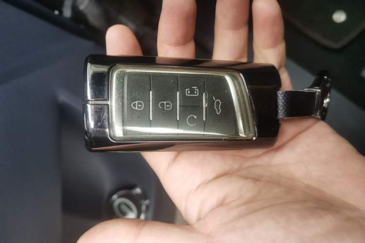 Used GAC Trumpchi M8 2021 Lingxiu Series 390T Deluxe Edition Vehicle Key