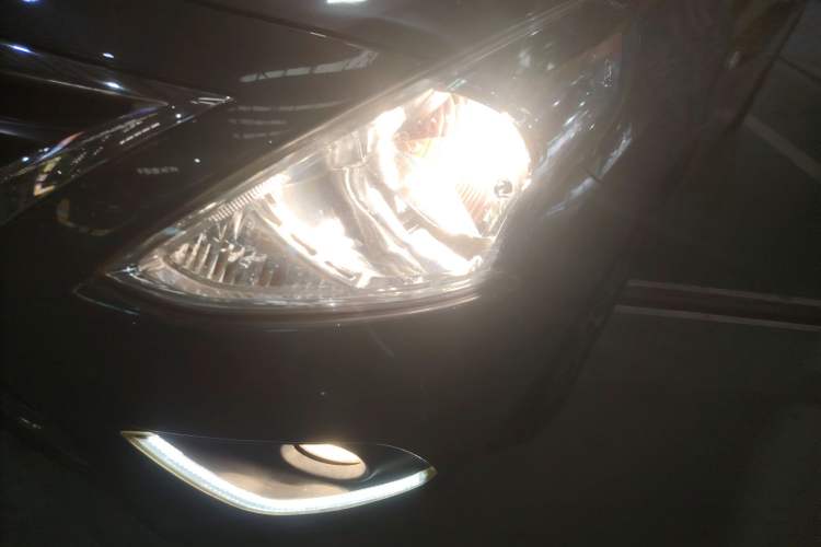 Used Nissan Sunny 2016 1.5XE CVT Leading Edition Left Front Headlight