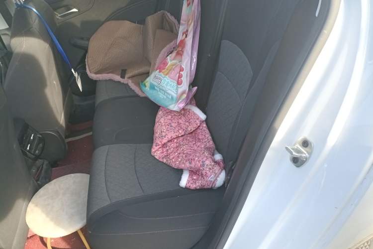 Used Roewe i5 2023 1.5L Manual Comfort Edition
