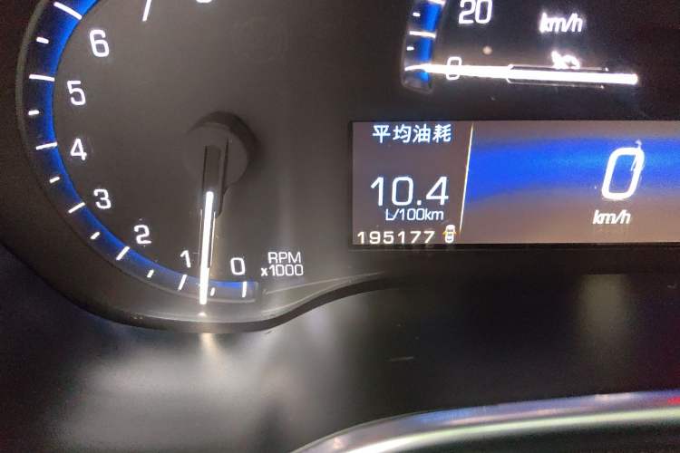Used Cadillac SRX 2015 3.0L Elite Model Odometer Close Up