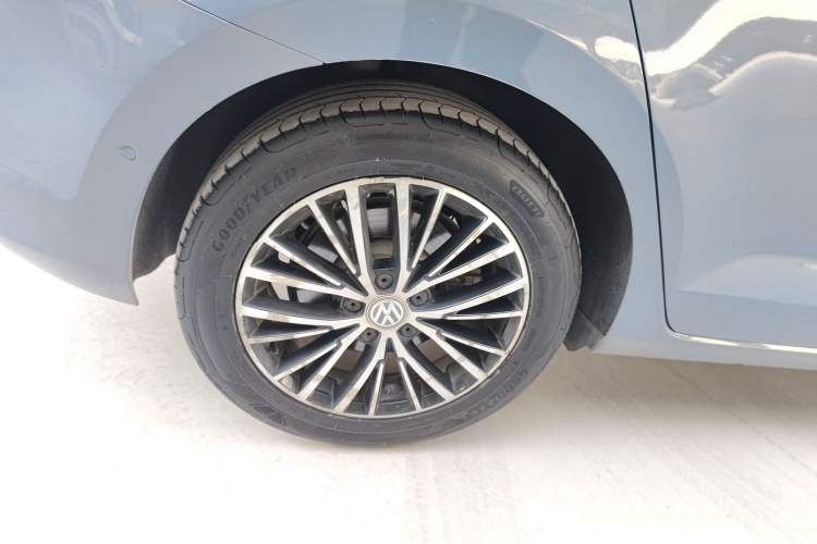 Used Volkswagen Touran 2016 Volkswagen Touran L 330TSI DSG Luxury Edition