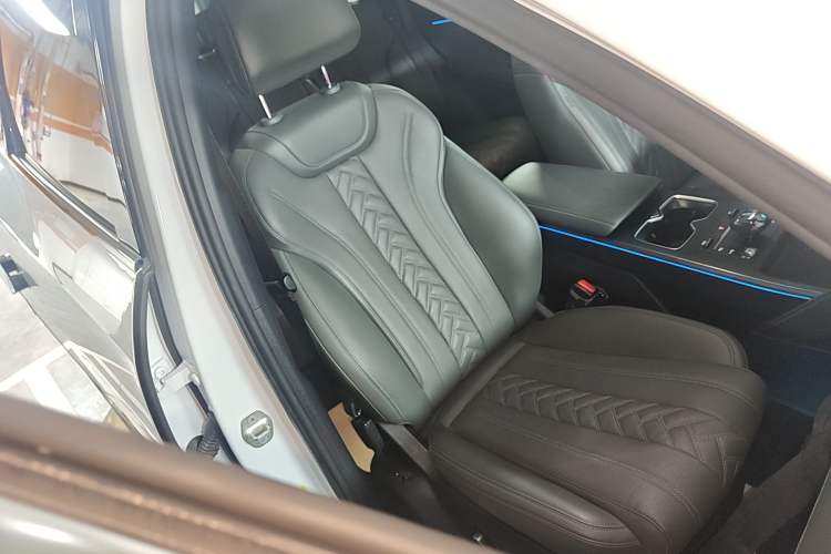 Used BYD Song L DM-i 2025 Intelligent Driving Version 160 km Beyond-Range Type Right Front Seat