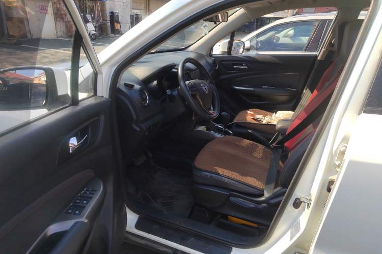 Used CHANGAN CS15 2016 1.5L Automatic Luxury Edition Driver Seat