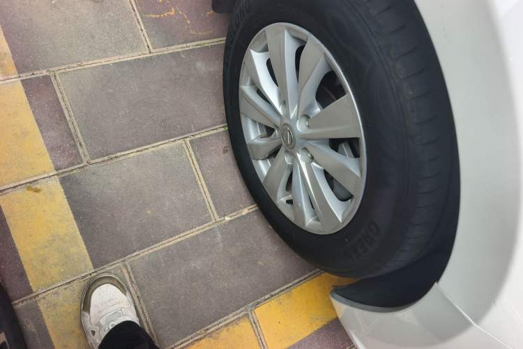 Used Nissan Teana 2016 Revised Version 2.0L XL Comfort Edition Right Front Wheel Hub