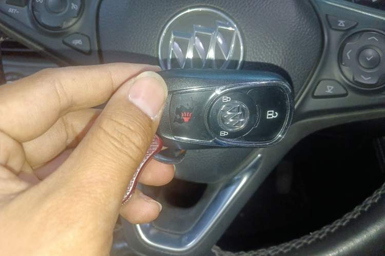 Used Buick Envision 2018 20T Two-Wheel-Drive Elite Model Vehicle Key