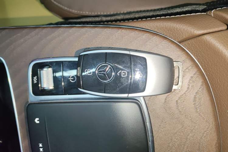 Used Mercedes-Benz E-Class 2023 Updated E 300 L Fashion Edition