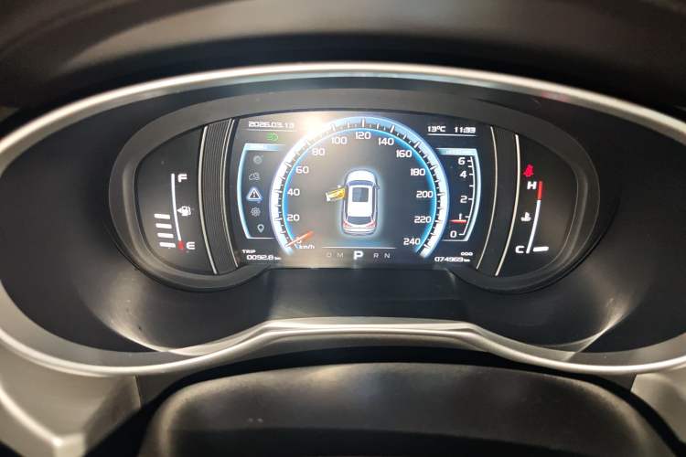 Used Geely Auto Emgrand X7 Sport 2016 1.8TD Automatic ZhiZun Version
