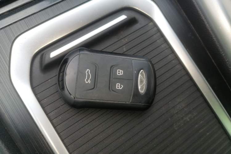 Used Chery Tiggo 5x 2017 1.5T Manual Elite Model Interior 1