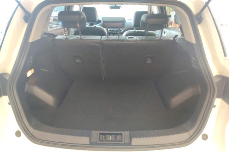 Used GAC Trumpchi GS4 2018 235T Automatic Two-Wheel Drive Luxury Smart Connectivity Millionth Anniversary Edition Trunk