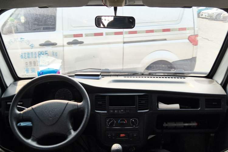 Used Wuling Zhiguang 2015 1.2L Practical LS-I Model