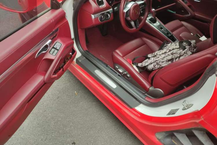 Used Porsche 718 2016 Boxster 2.0T
