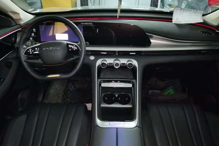 Used EXEED Lingyun 2024 300T Two-Wheel Drive Starlight Edition
