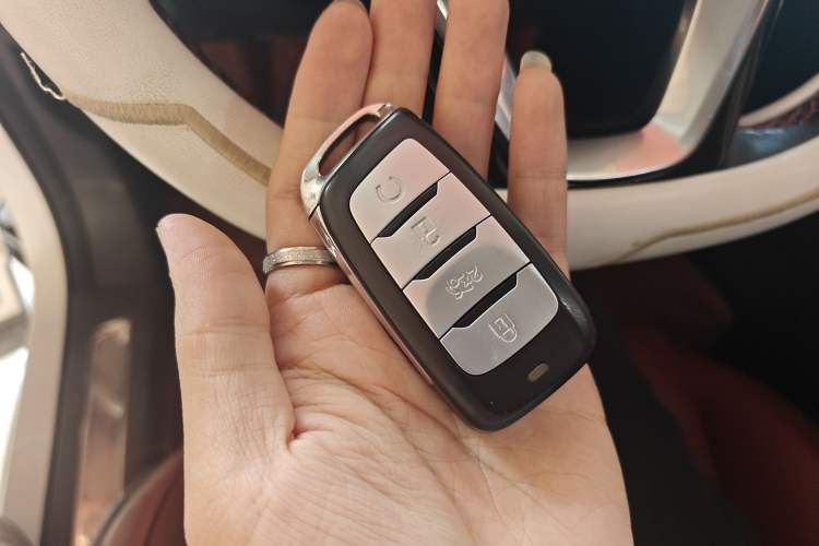 Used CHANGAN CS85 COUPE 2019 1.5T DCT Luxury Version China VI Standard
