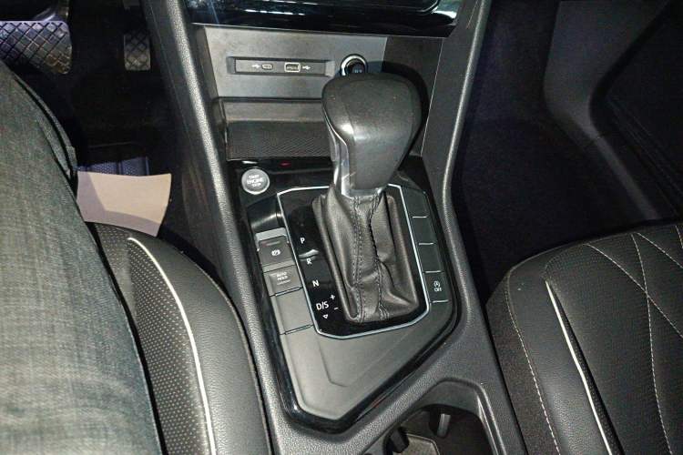 Used Volkswagen Tiguan L 2022 330TSI Automatic Two-Wheel Drive Smart Edition