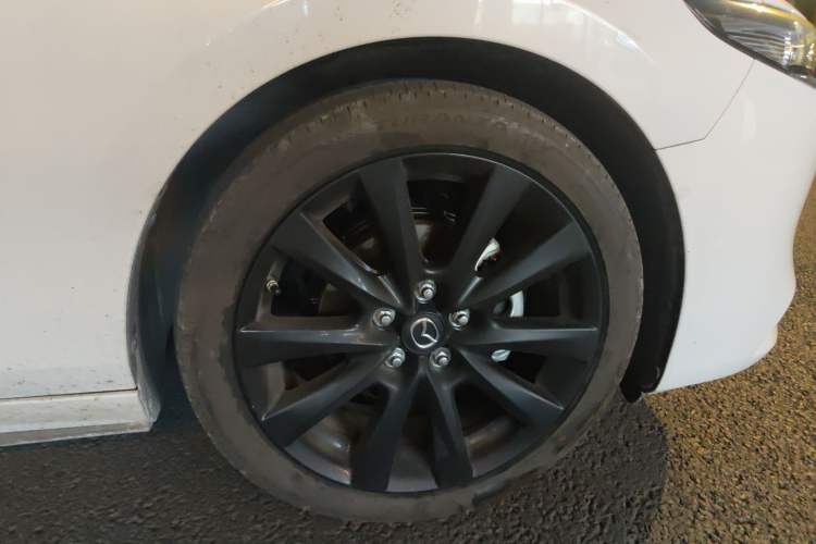 Used Mazda 3 Axela 2023 2.0L Automatic ZhiZhen Edition
