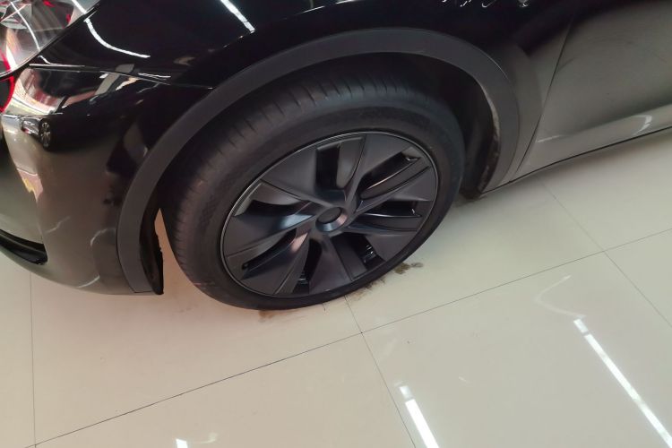 Used Tesla Model Y 2023 Rear-Wheel-Drive Version
