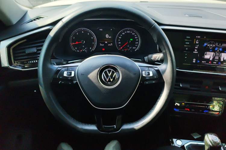 Used Volkswagen Tayron 2021 280TSI Two-Wheel Drive Luxury Smart Connectivity Version Steering Wheel