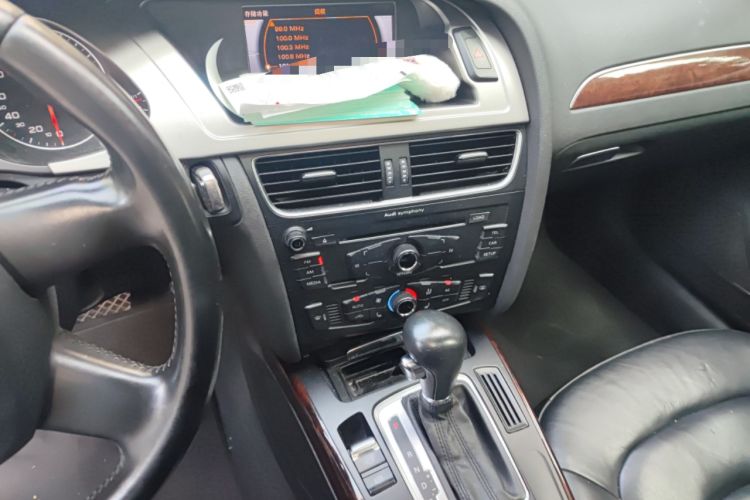 Used Audi A4L 2011 2.0 TFSI Comfort Model
