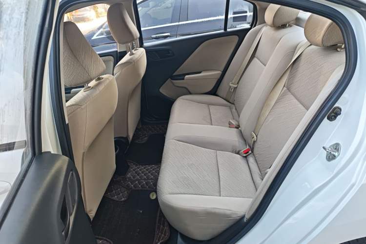 Used Honda Greiz 2016 1.5L CVT Classic Edition
