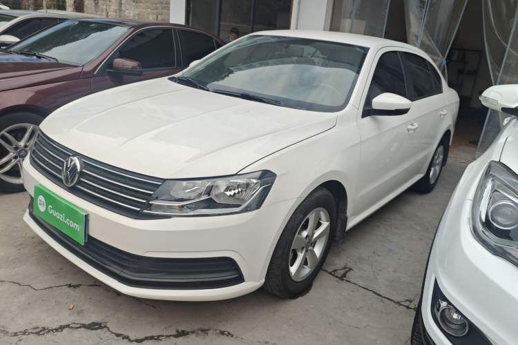 Used Volkswagen Lavida 2015 1.6L Automatic Fashion Edition