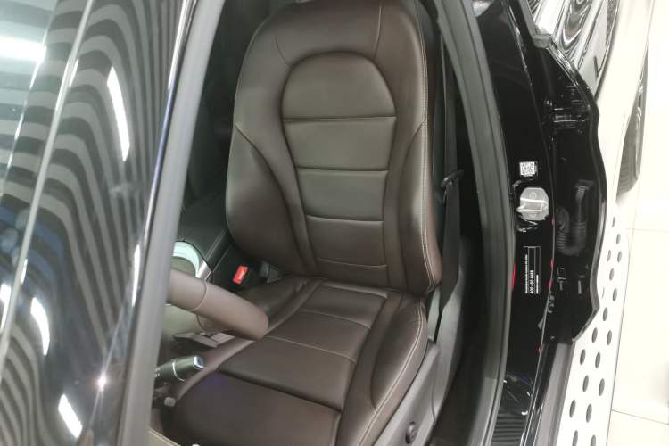 Used Mercedes-Benz GLC 2020 Facelifted GLC 260 L 4MATIC Dynamic Edition
