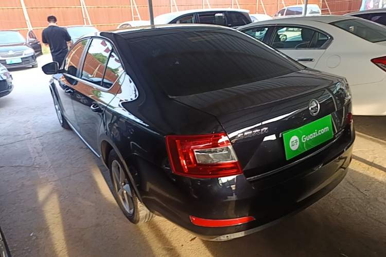 Used Skoda Octavia 2015 1.6L Automatic Yijun Edition
