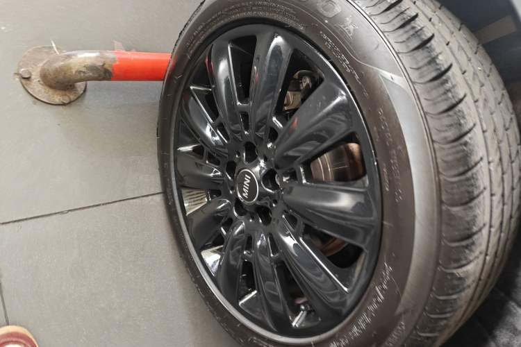 Used MINI Countryman 2018 1.5T COOPER Artist