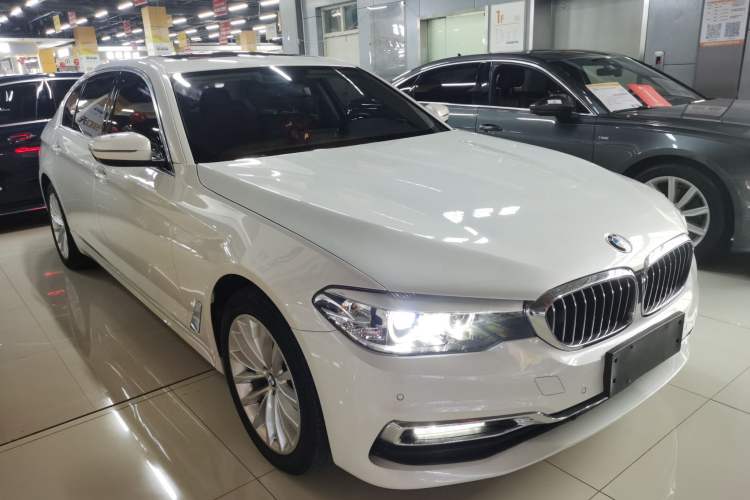 Used BMW 5 Series 2019 525Li Luxury Package
