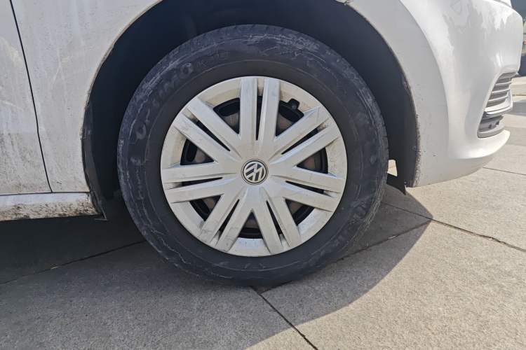 Used Volkswagen Polo 2016 1.4L Manual Fashion Model