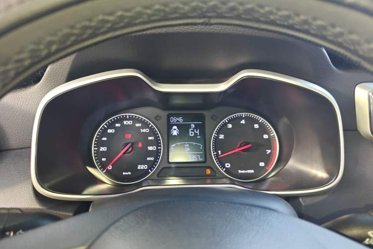 Used MG ZS 2018 1.5L Manual 65-inch Giant-Screen Sunroof Version China V Standard