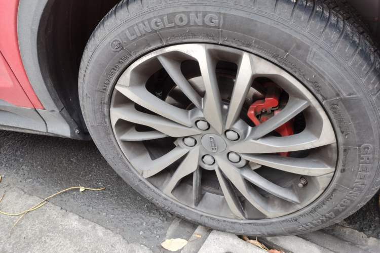 Used Geely Auto Coolray 2019 Sport Version 260T DCT Explorer China VI Standard Right Front Wheel Hub