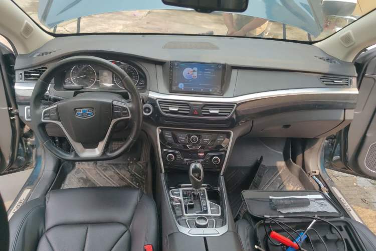 Used Geely Auto Emgrand GT 2016 1.8T Zunya Model Center Console