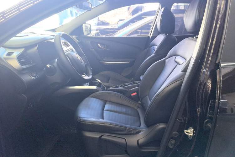 Used Renault Kadjar 2017 2.0L Two-Wheel Drive Fashion Edition