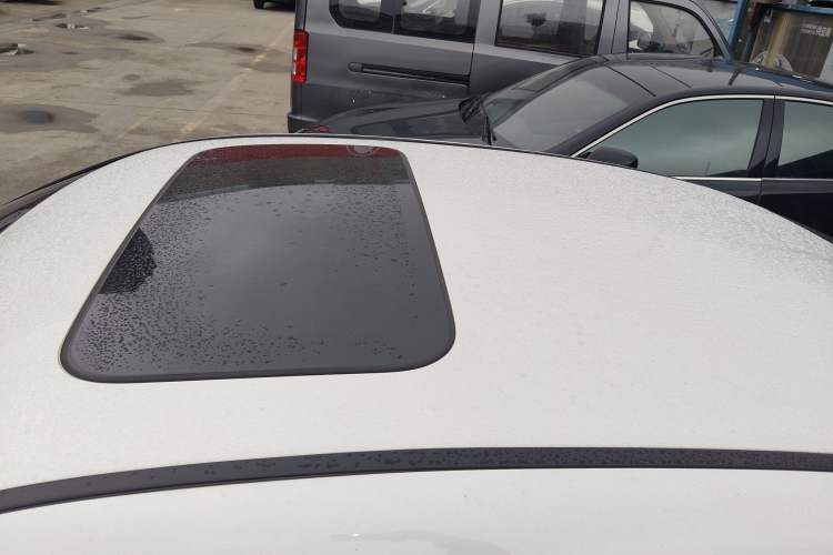 Used Honda Spirior 2015 2.0L Prestige Edition Roof