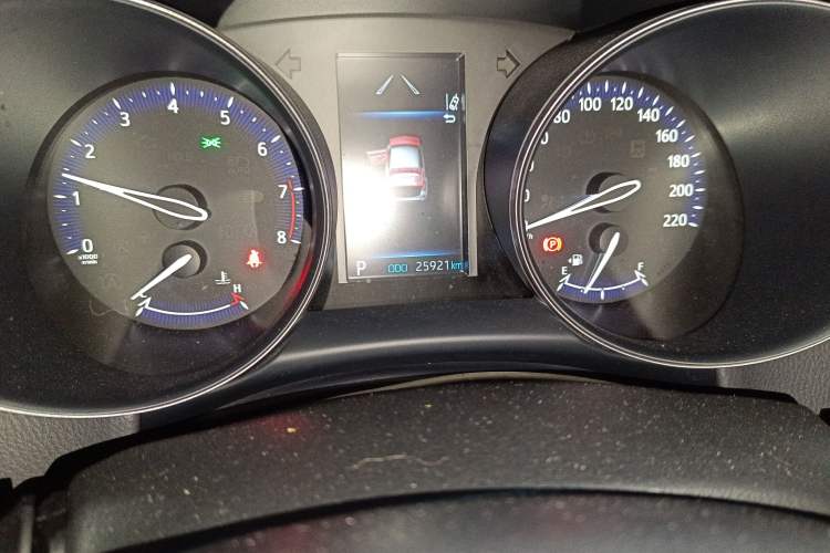 Used Toyota C-HR 2021 2.0L Luxury Edition Odometer Close Up