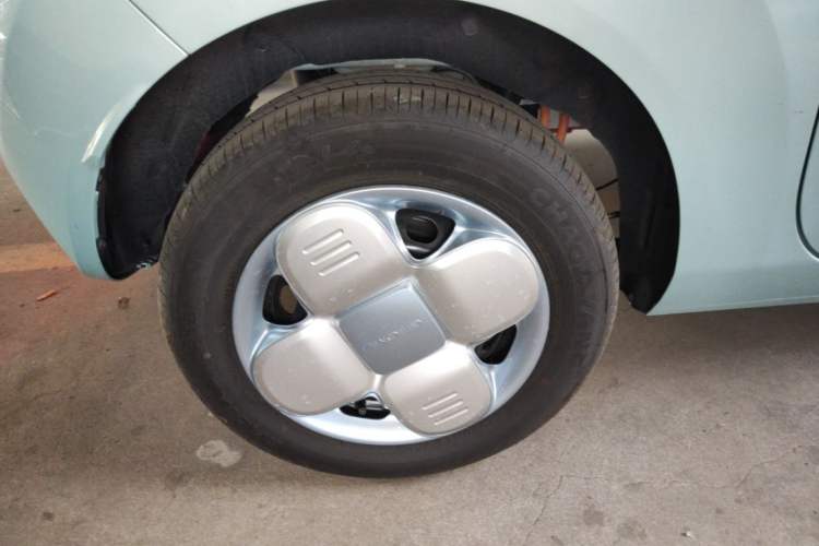 Used Geely Galaxy Panda 2024 Panda Mini 200km Endurance Bear
